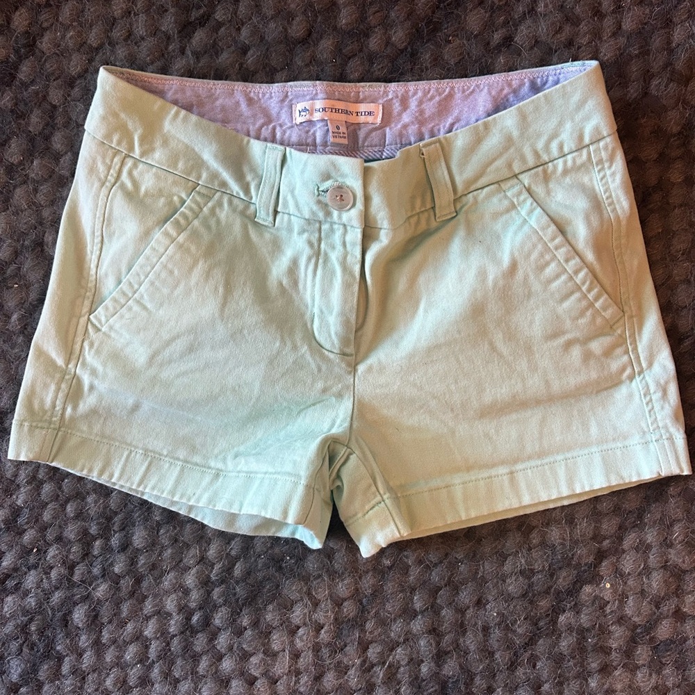 Southern Tide Light Green Women's Bermudas